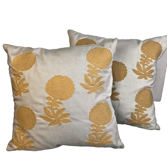 Pottery Barn Pillows 17" Yellow White Floral Fiber Filled Home Decor Textured - Picture 6 of 6